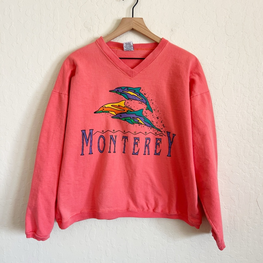 Vintage Monterey Tourist Sweatshirt V-Neck Dolphin Graphic 100% Cotton XL Coral